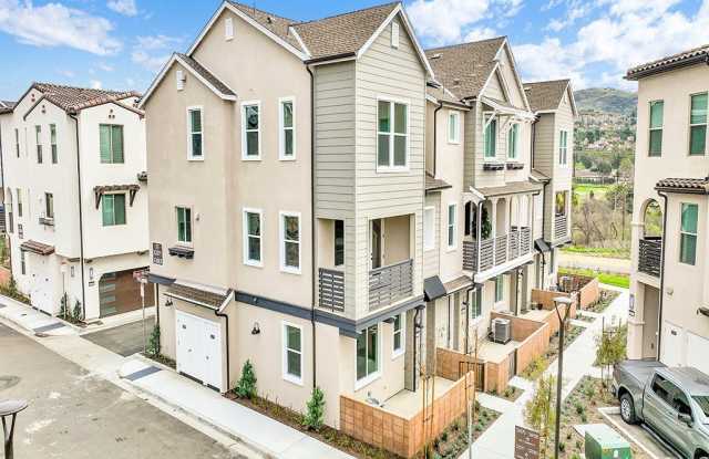 32071 Paseo Vibrante