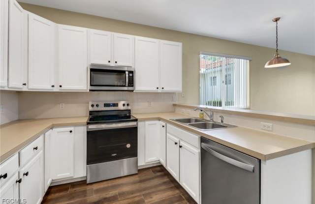 14290 Reflection Lakes Drive