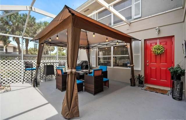 3273 SW Sunset Trace Circle