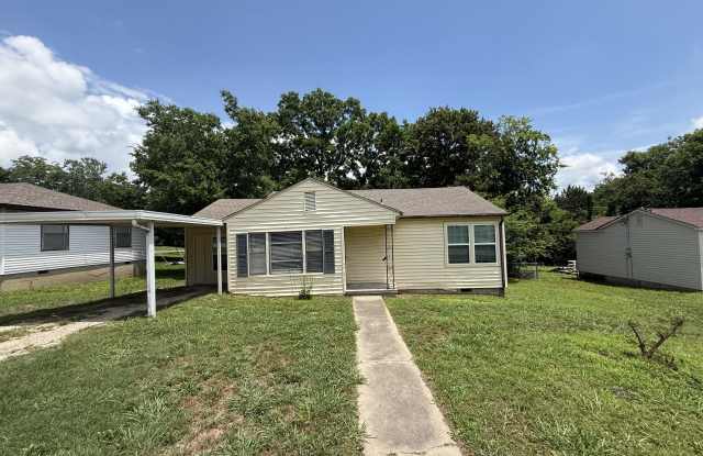 1002 South Highland