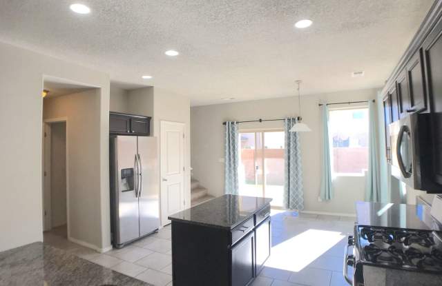 Photo of Beautiful 3-Bedroom Home in Tierra Oeste – Modern Comfort in NW Albuquerque