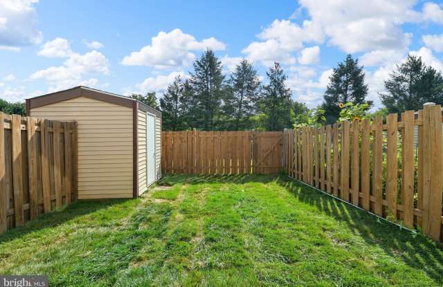 7186 GLENMEADOW Court