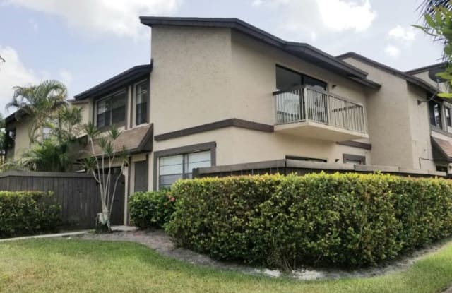 2171 Bayberry Dr - 2171 Bayberry Drive, Pembroke Pines, FL 33024