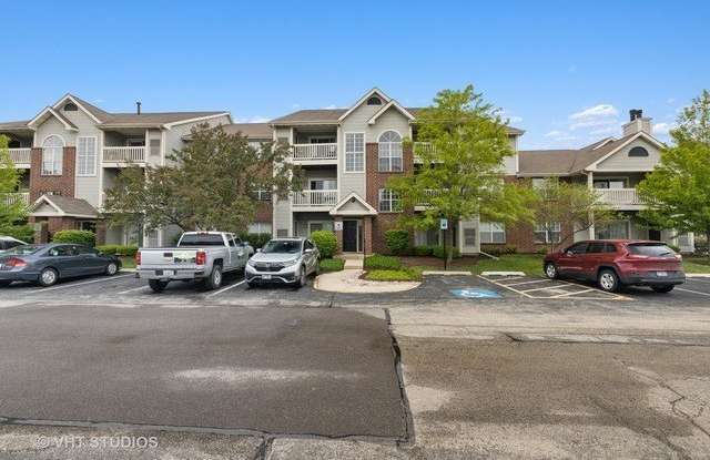 33 Kensington Circle