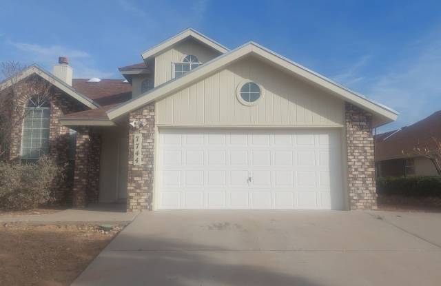 Photo of 7744 Luz De Camino