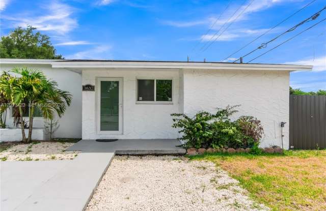 3632 NW 194th Ter
