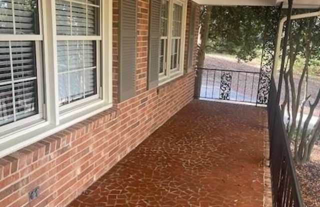 1804 Strathmore Drive