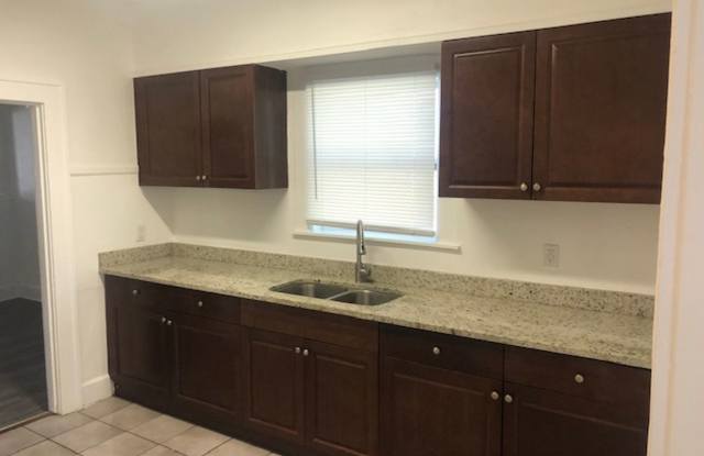 Lovely 3 bedroom 2 bathroom in St. Petersburg