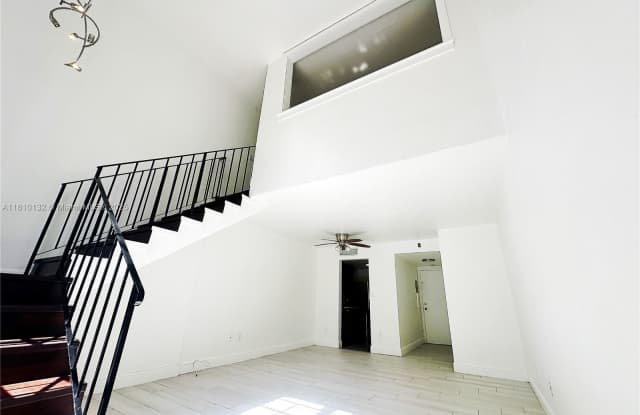 Photo of 10901 N Kendall Dr