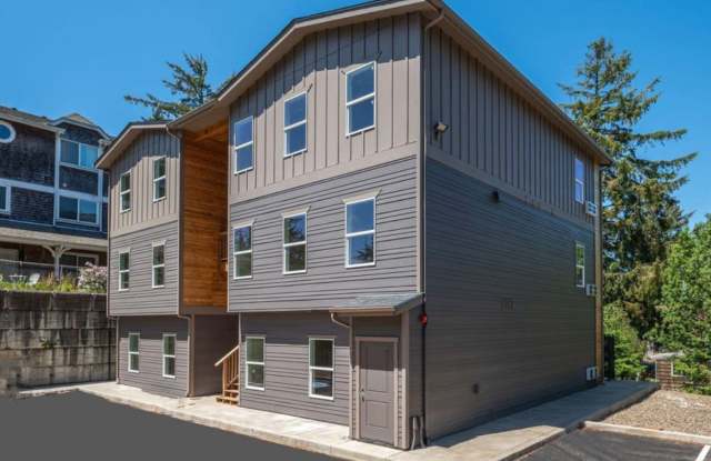 2950 Southwest Coho Street