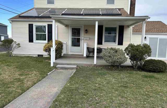 227 N Newark Ave