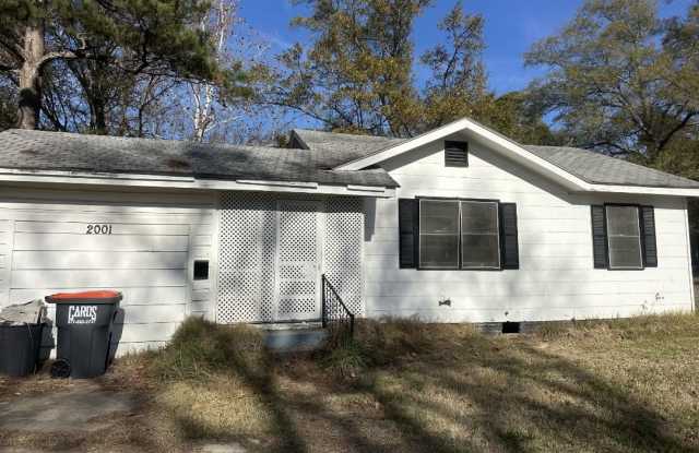 Photo of 2001 W. 28th Ave.