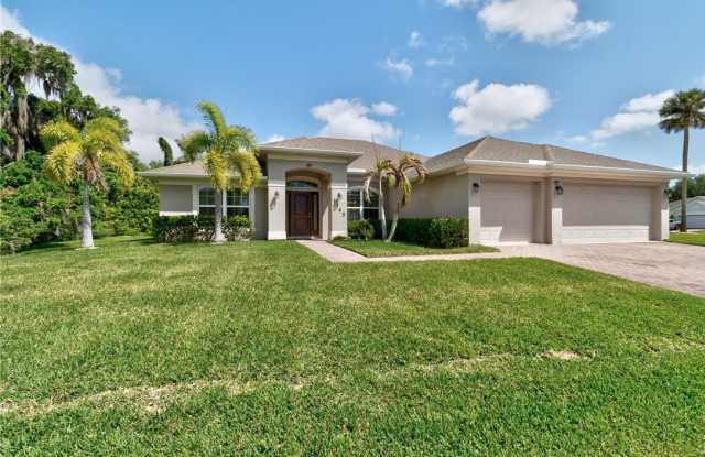 1345 Willow Oak Court