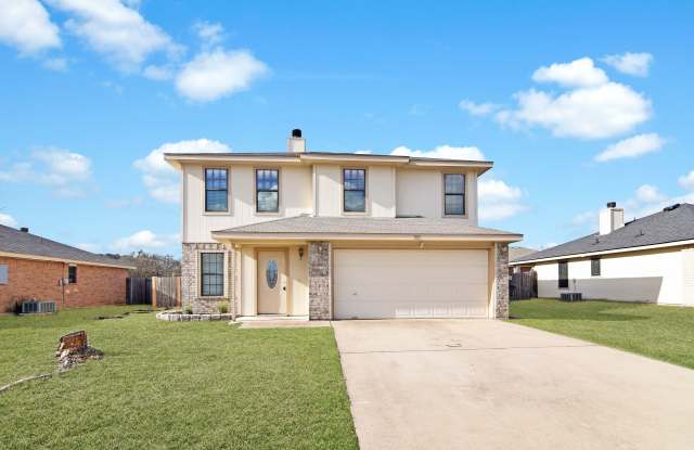 Photo of 303 Sumac Trl