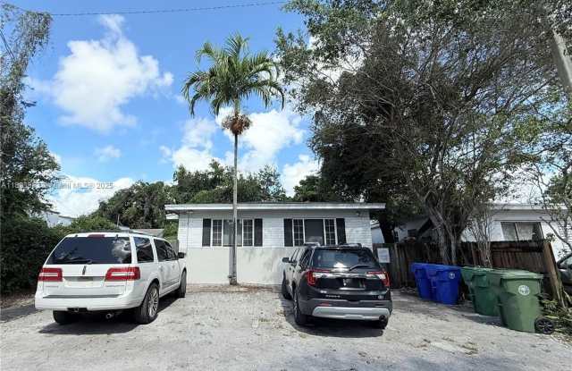 Photo of 337 NE 57th St