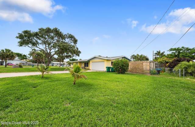 100 S Osceola Drive