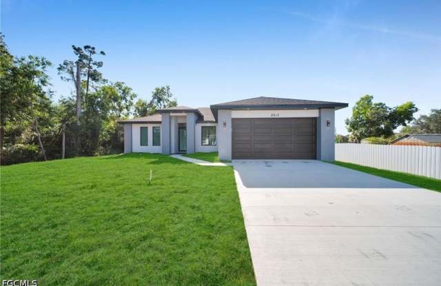 2913 14th Street W