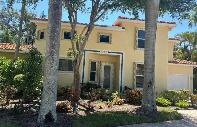 Photo of 10100 Larkspur Lane