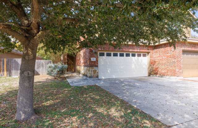 Photo of Nice 3 Bedroom Duplex Located in New Braunfels, Texas!