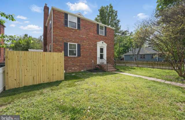 201 E ALEXANDRIA AVENUE