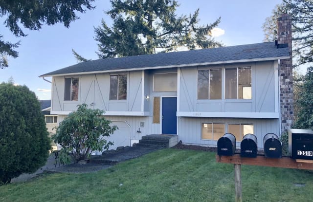 13505 90th Ave NE - 13505 90th Avenue Northeast, Kirkland, WA 98034