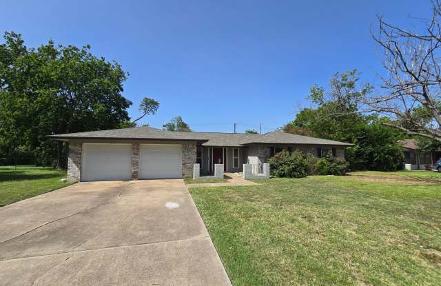 205 E. Cherokee Dr.