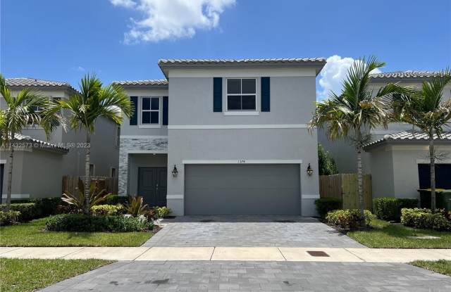 1374 SE 26th Rd - 1374 Southeast 26th Road, Homestead, FL 33035