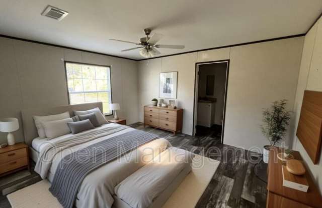 17481 Orange Grove Rd