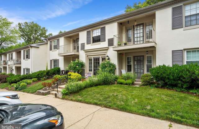 5907-G KINGSFORD Road unit: 400