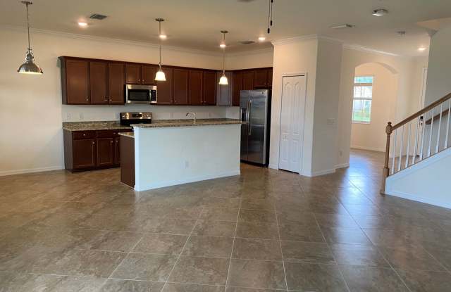 2138 Clementine Street