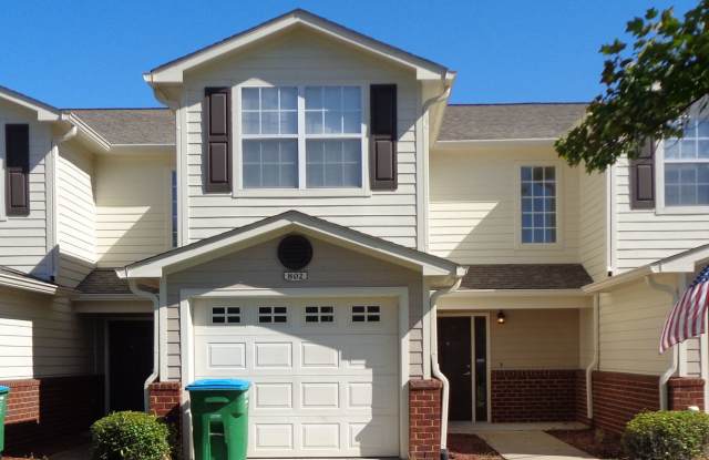 Great Location / Close to Hwy 85  I-10