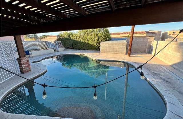 6446 Meadow Lark Lane