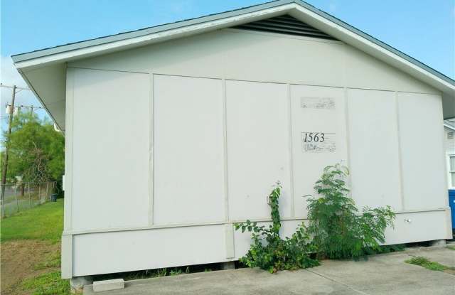 Photo of 1563 18th Street unit: B