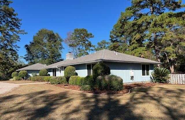 2537 Stonegate Drive