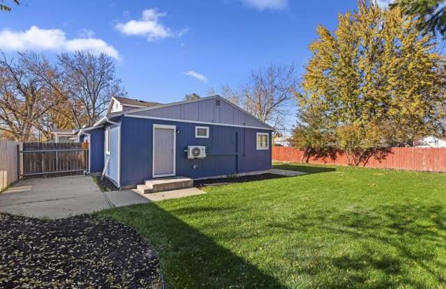 3718 Custer Drive - 1/2