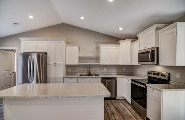 Like New 3 Bedroom Town Home