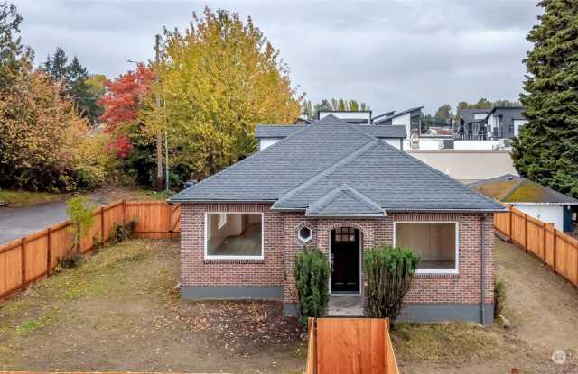 Lower unit Tacoma duplex