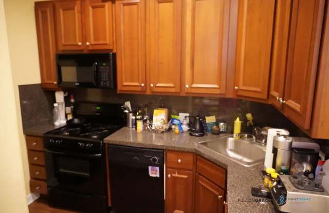 1483 North Bosworth Avenue