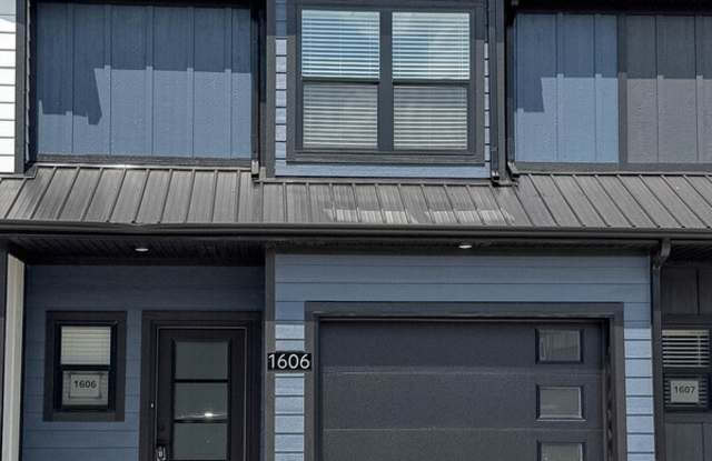 1606 Jonathan Wade Circle