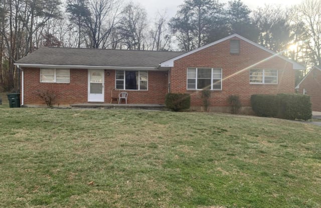 530 Frey ST - 530 Frey Street, Salem, VA 24153