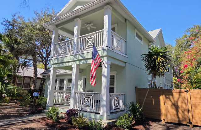 857 10th Avenue South