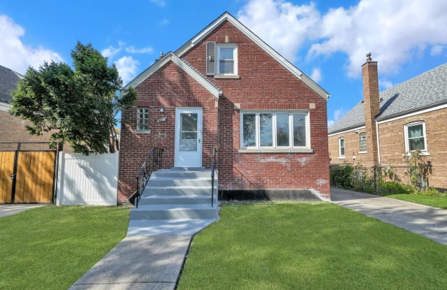 6934 S KARLOV Avenue - 6934 South Karlov Avenue, Chicago, IL 60629