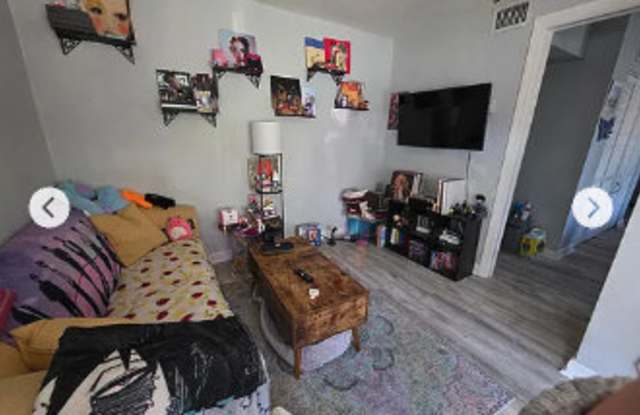 914 SW 7th Ave1