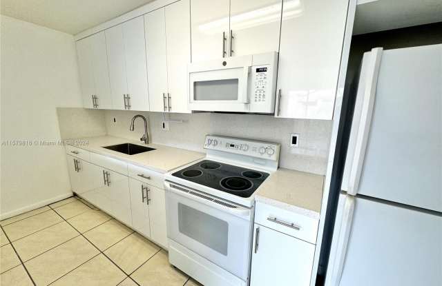 4620 NW 79th