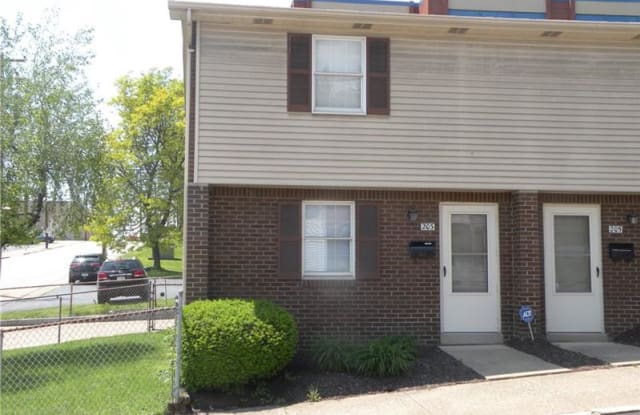 203 Greenside Ave - 203 Greenside Ave, Canonsburg, PA 15317