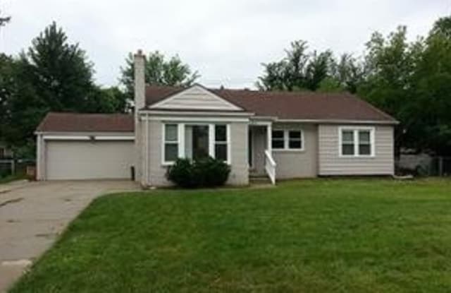 1653 E MAPLE Road - 1653 East Maple Road, Birmingham, MI 48009