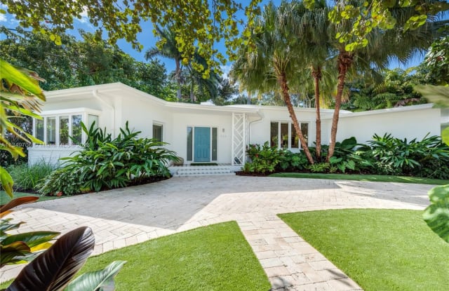 424 E San Marino Dr - 424 East San Marino Drive, Miami Beach, FL 33139