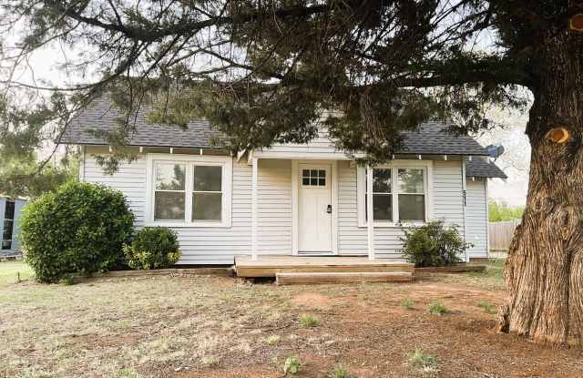 1421 Ne 10Th