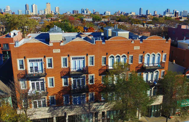 2531 North Southport Ave. Apt.