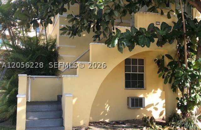 11 Santillane Ave